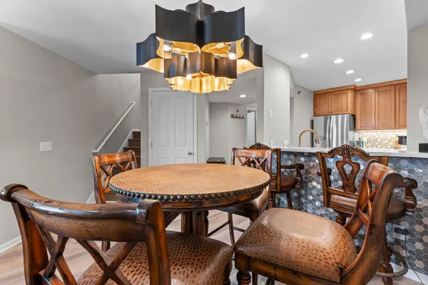 $435,000 | 7500 Edinborough Way, Unit 3308, Edina, MN 55435