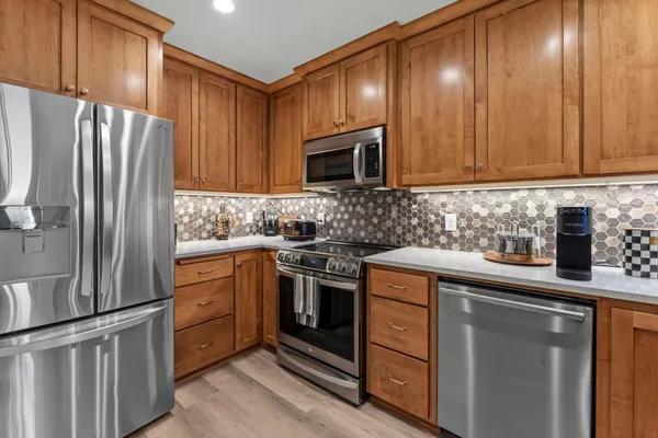 $435,000 | 7500 Edinborough Way, Unit 3308, Edina, MN 55435