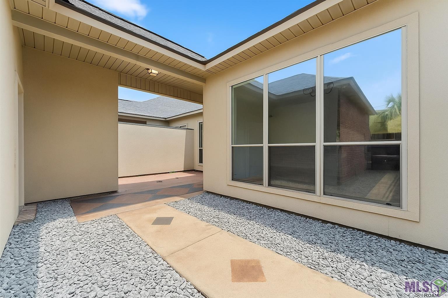 7062 Caddy Gonzales, LA 70737 - Photo 2 of 19