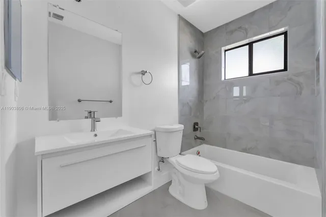 $589,999 | 210 Northwest 8th Avenue, Dania Beach, FL 33004