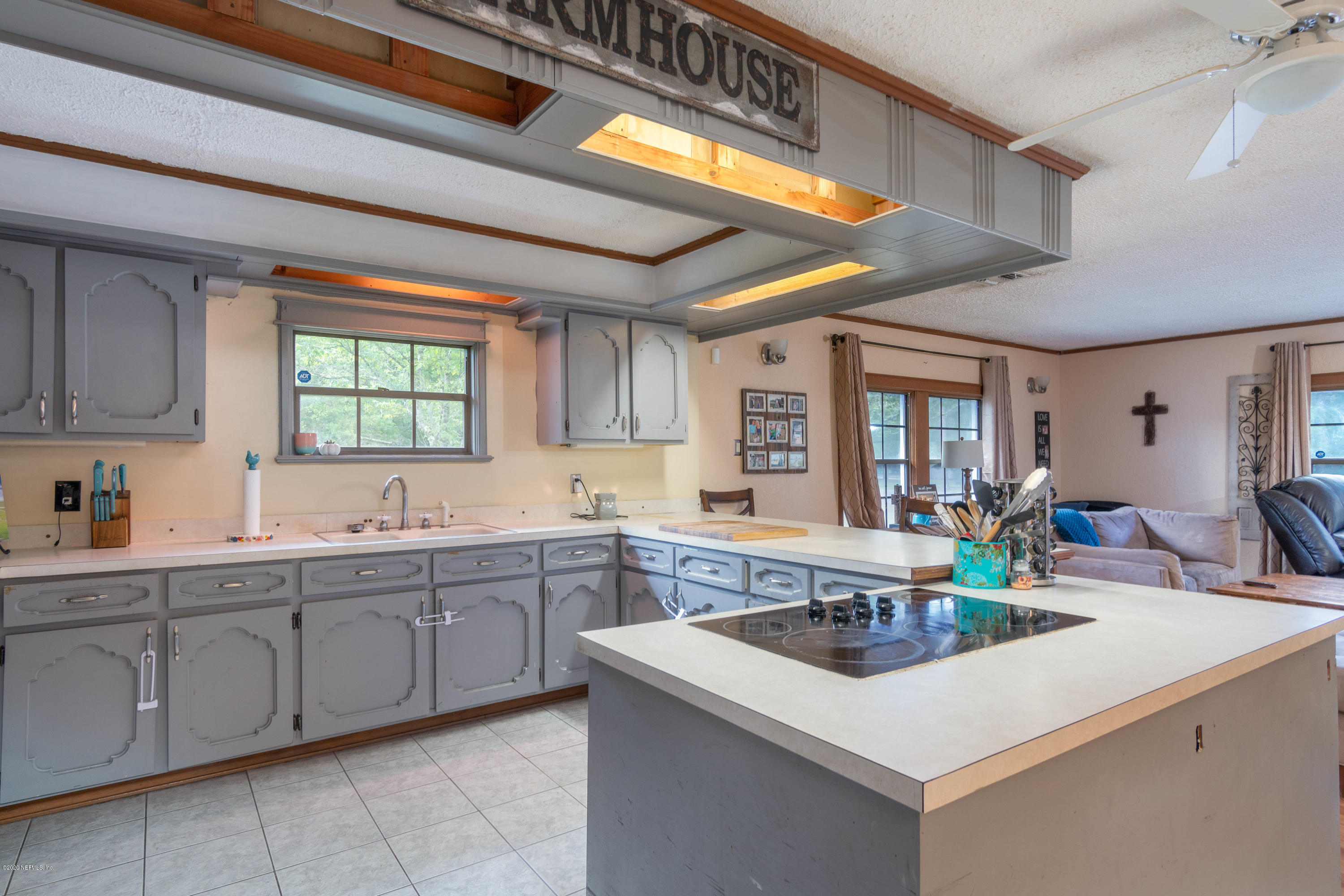 85017 Beacon Point Yulee, FL 32097 - Photo 5 of 23 House Photo-8