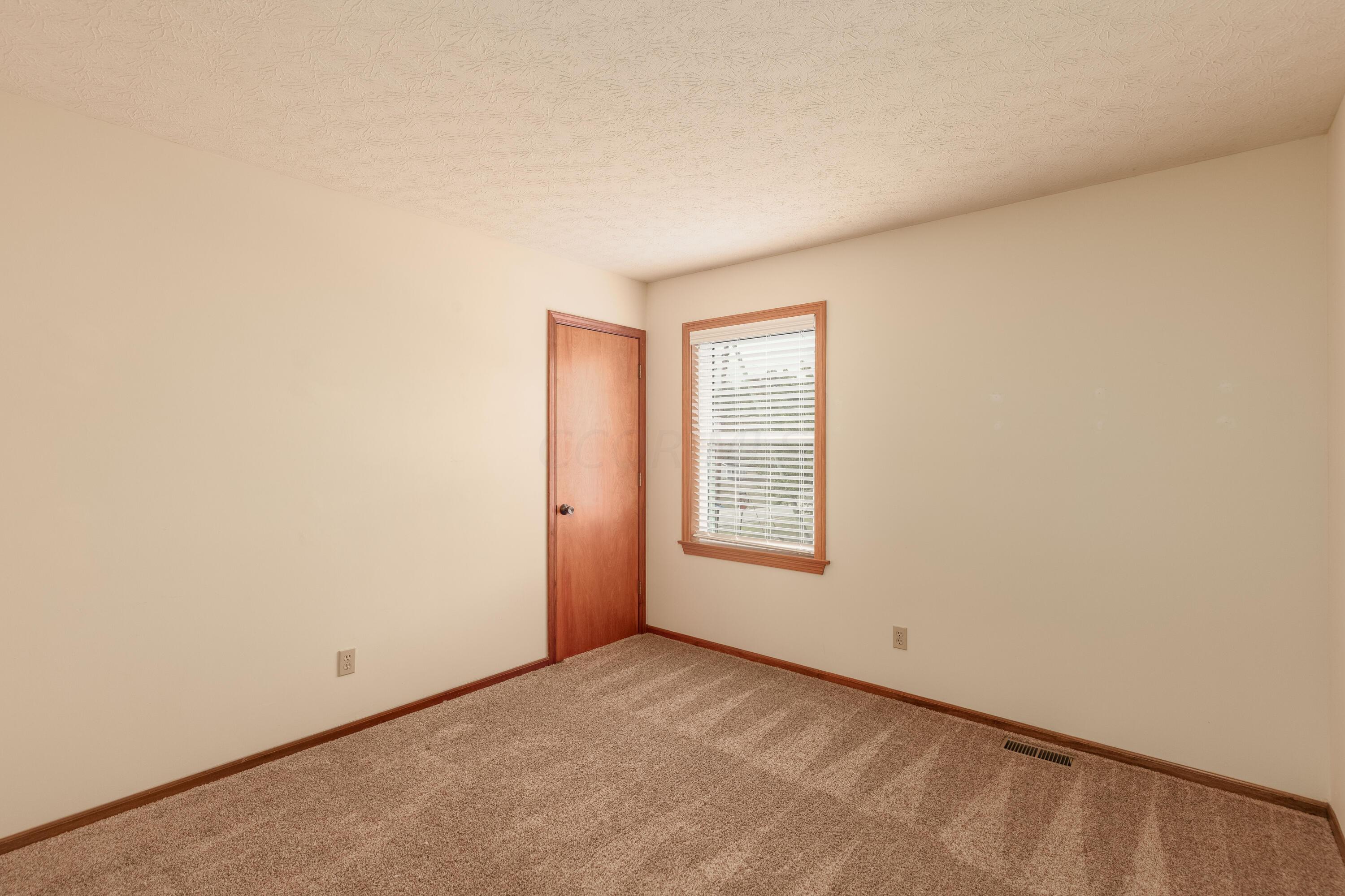 211 West Old Powell Road Powell, OH 43065 - Photo 27 of 72 Welcome Home! 211 W. Old Powell Rd., Powell, OH 43065