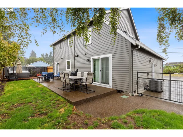 $599,000 | 1903 Orchard Drive, Newberg, OR 97132