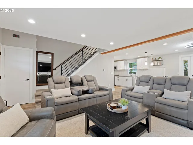 $599,000 | 1903 Orchard Drive, Newberg, OR 97132