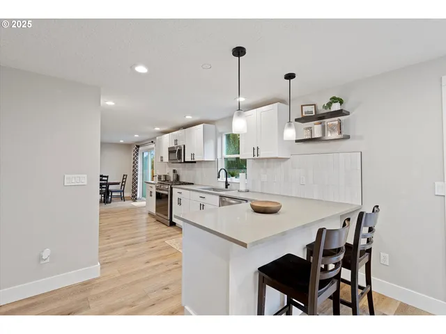 $599,000 | 1903 Orchard Drive, Newberg, OR 97132