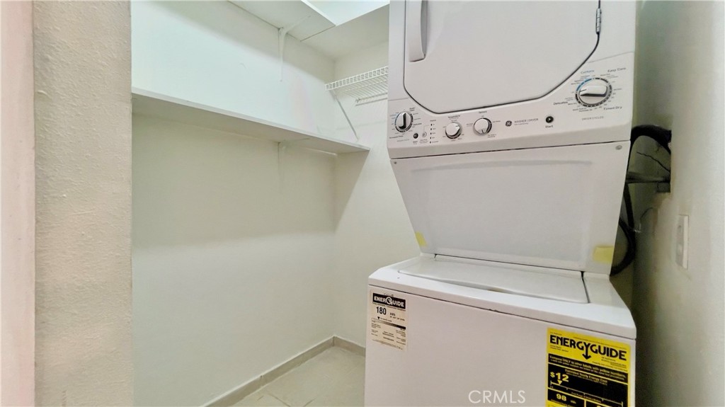 2911 4th Street, Unit 116 Santa Monica, CA 90405 - Photo 16 of 21 a utility room with dryer and washer