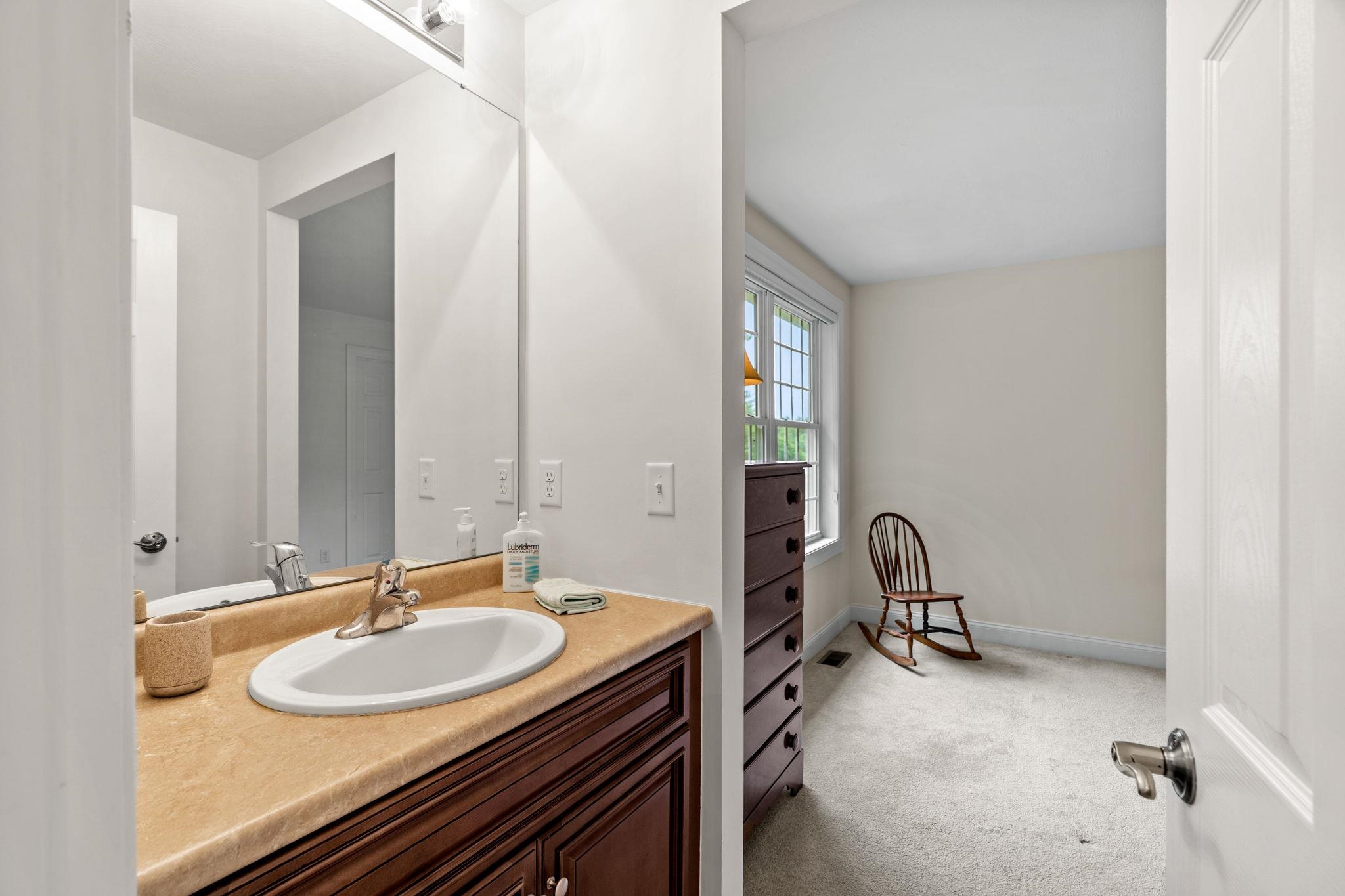 52 Hunter Mill Way Londonderry, NH 03053 - Photo 27 of 36
