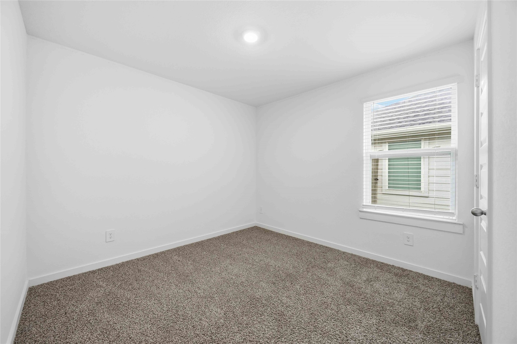 31627 Featherstone Trail Fulshear, TX 77441 - Photo 23 of 29 an empty room with a window