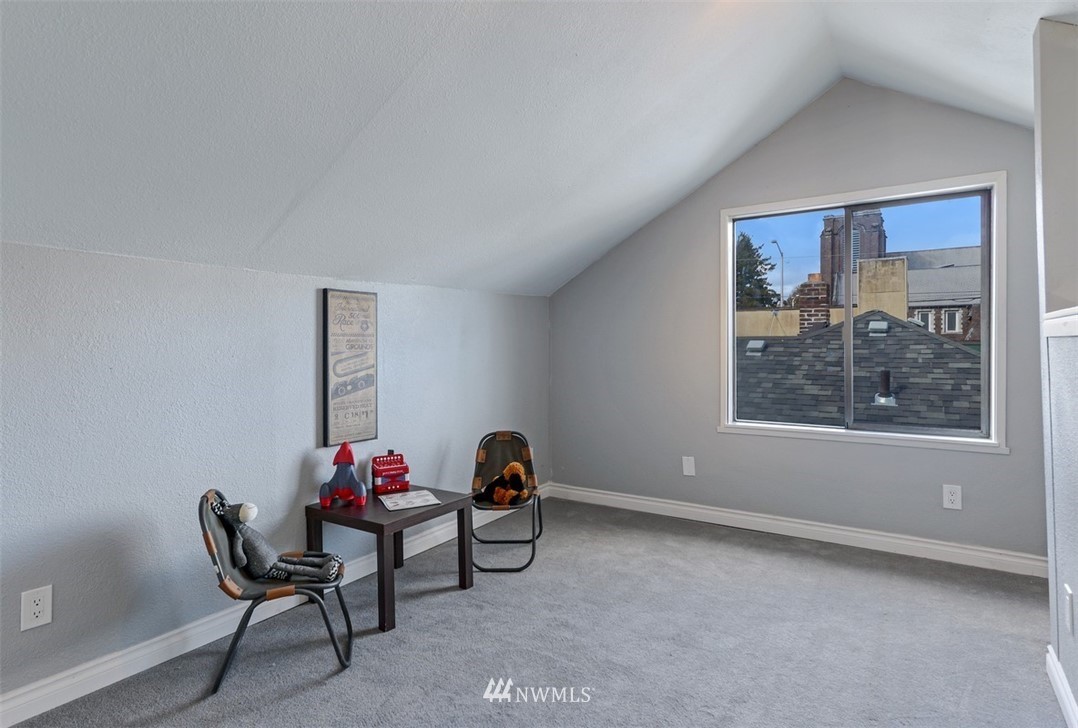 609 South Grant Avenue Tacoma, WA 98405 - Photo 13 of 20