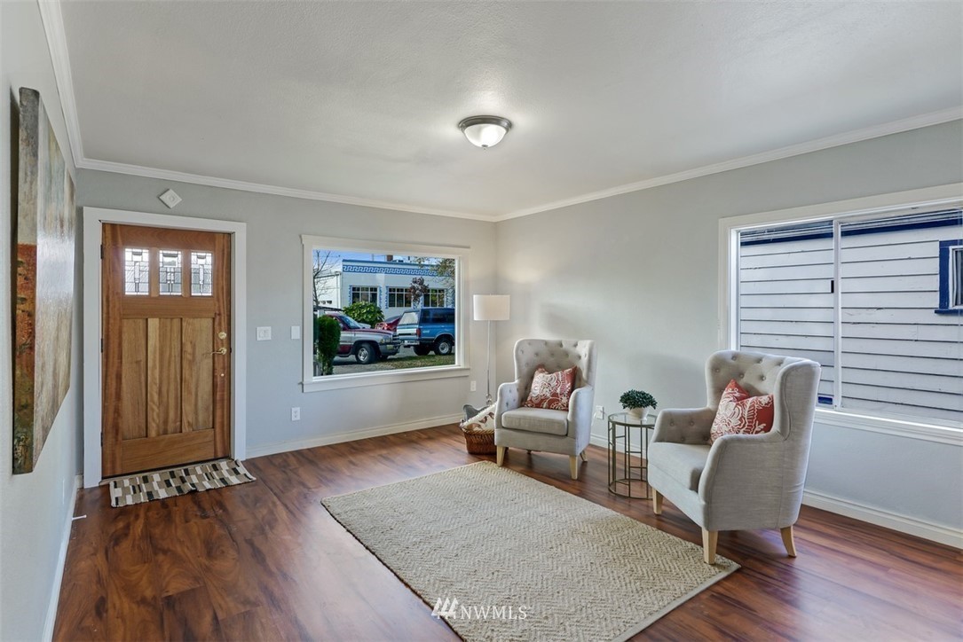 609 South Grant Avenue Tacoma, WA 98405 - Photo 3 of 20