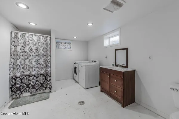 $600,000 | 220 East Orchard Avenue, Hayden, ID 83835