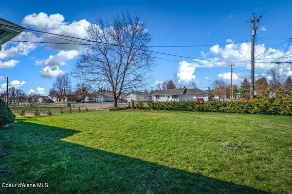 $600,000 | 220 East Orchard Avenue, Hayden, ID 83835