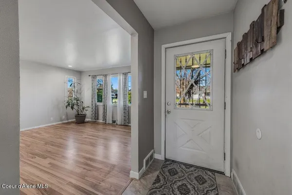 $600,000 | 220 East Orchard Avenue, Hayden, ID 83835