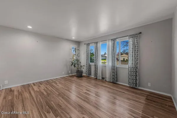 $600,000 | 220 East Orchard Avenue, Hayden, ID 83835