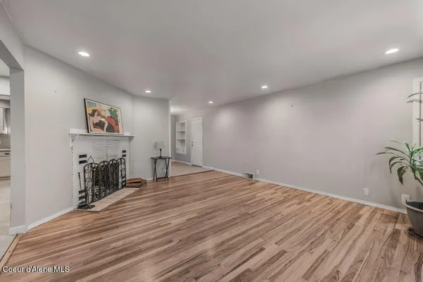 $600,000 | 220 East Orchard Avenue, Hayden, ID 83835