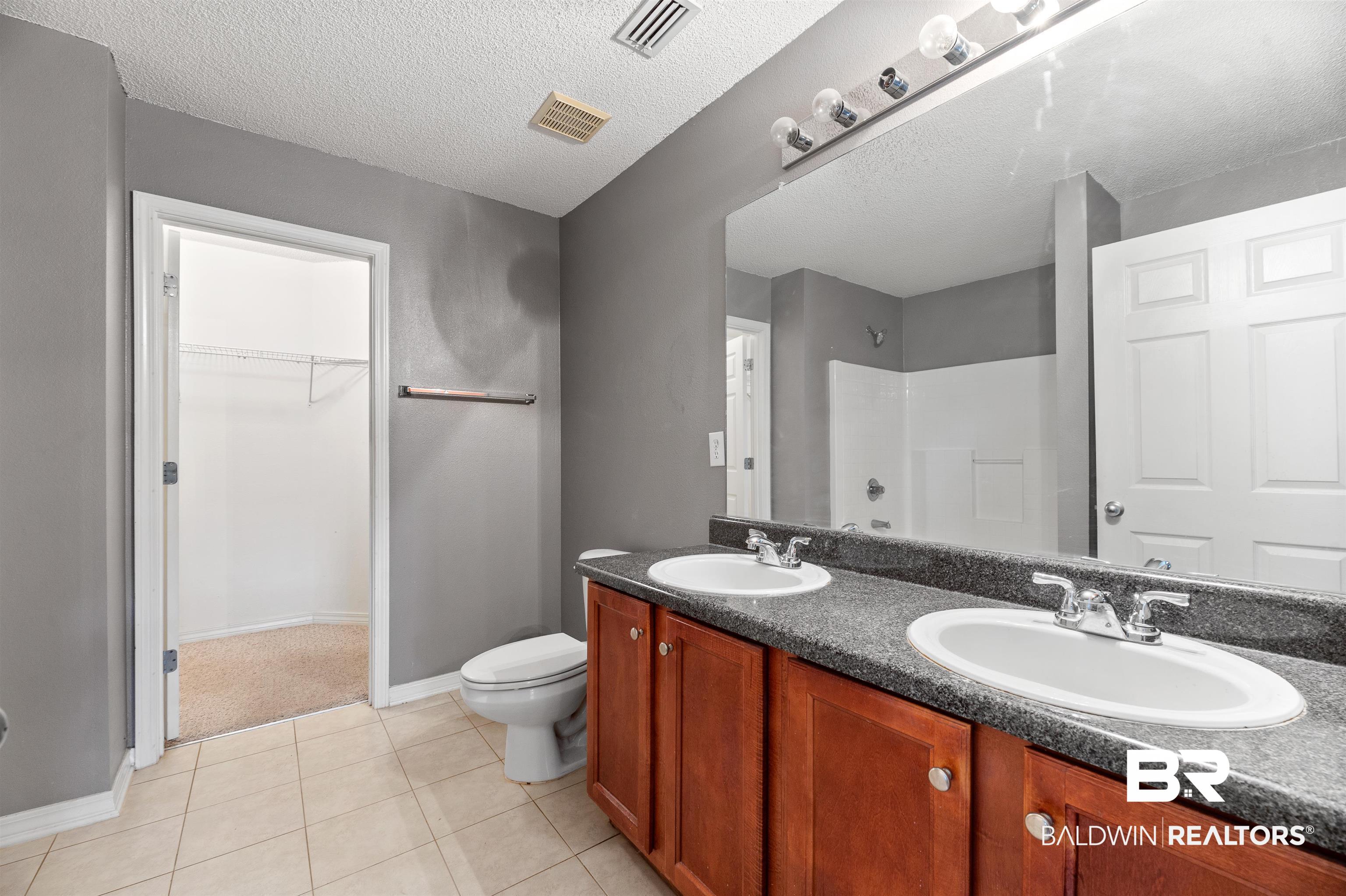 208 Spring Lake Drive Fairhope, AL 36532 - Photo 14 of 25 Bath off Bedroom