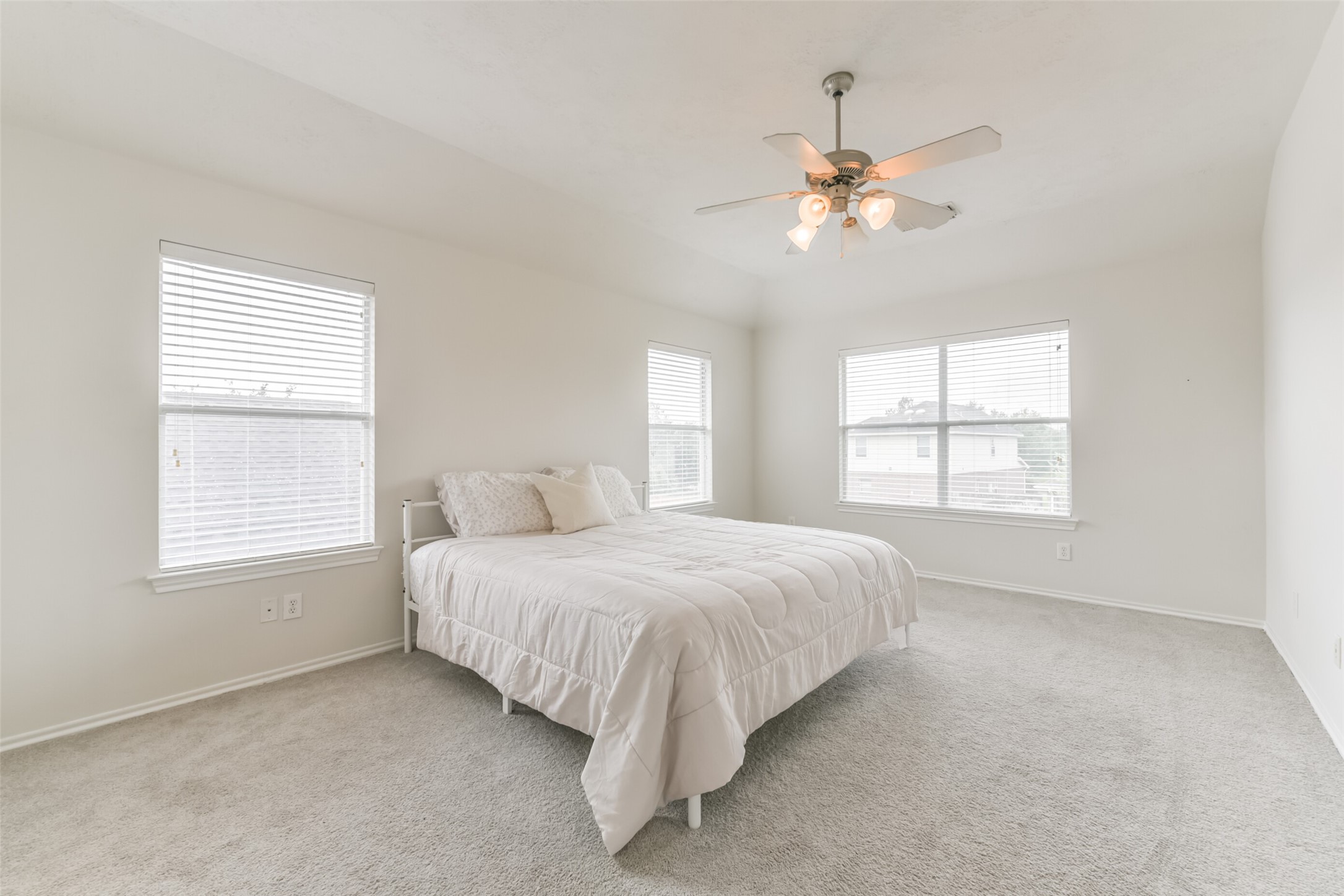 5418 Lilac Grove Lane Rosharon, TX 77583 - Photo 11 of 19
