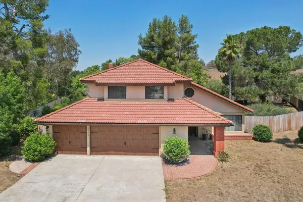 $1,174,000 | 2432 Live Oak Road, Escondido, CA 92029