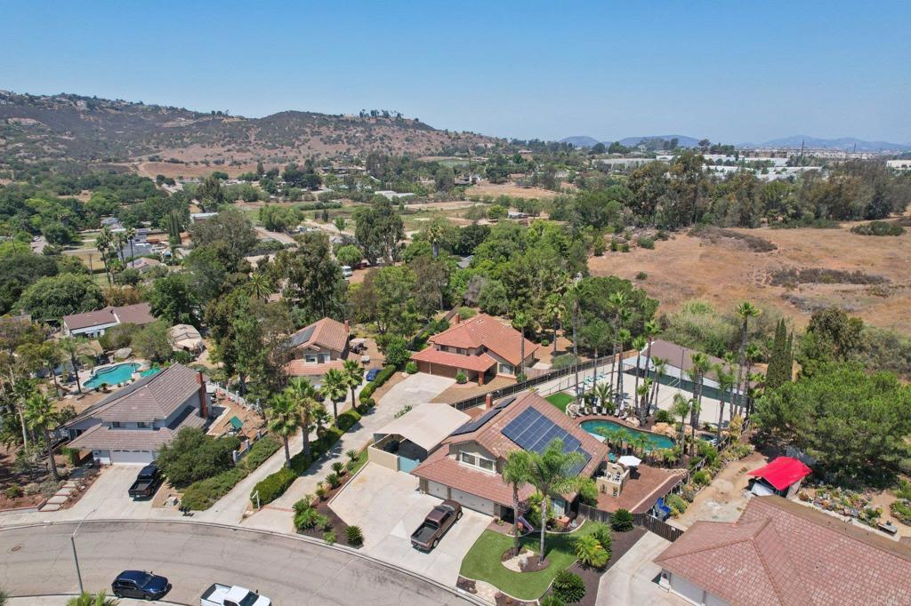 2432 Live Oak Road Escondido, CA 92029 - Photo 6 of 74