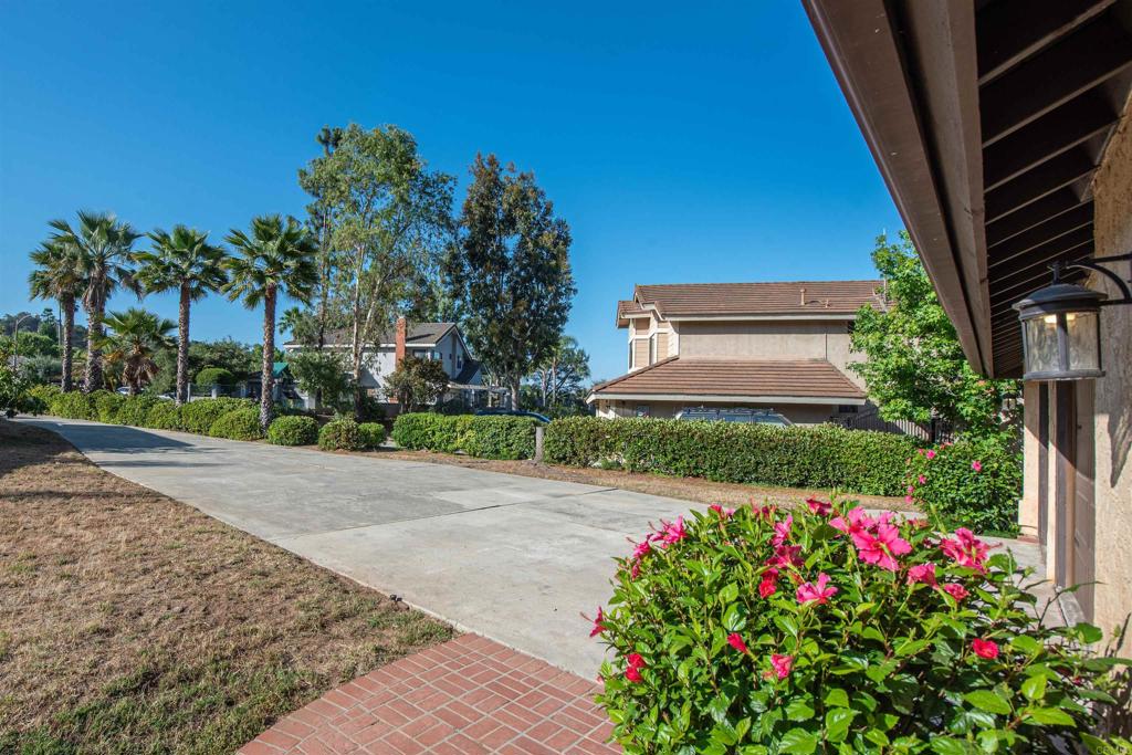 2432 Live Oak Road Escondido, CA 92029 - Photo 9 of 74