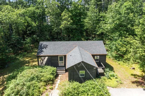 $399,000 | 12 Bohanon Bridge Road, Brookline, NH 03033