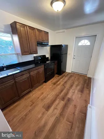 $1,095 | 529 North 3rd Street, Unit B, Camden, NJ 08102