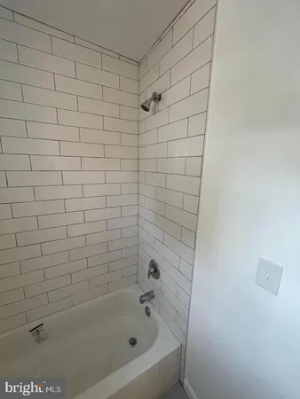 $1,095 | 529 North 3rd Street, Unit B, Camden, NJ 08102