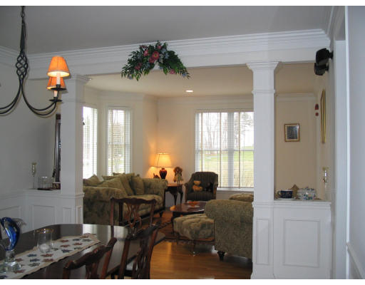 38 Glen Road Hopkinton, MA 01748 - Photo 3 of 13 Gallery Image 3