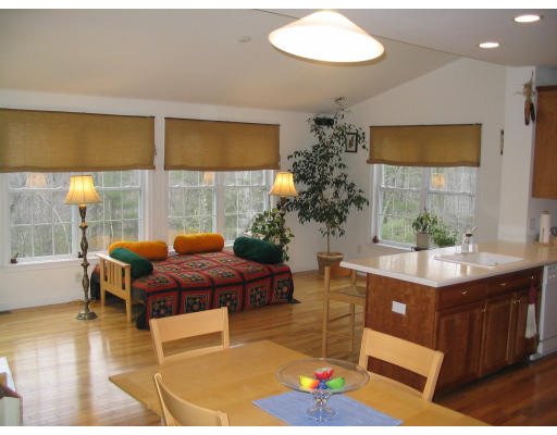 38 Glen Road Hopkinton, MA 01748 - Photo 7 of 13 Gallery Image 7