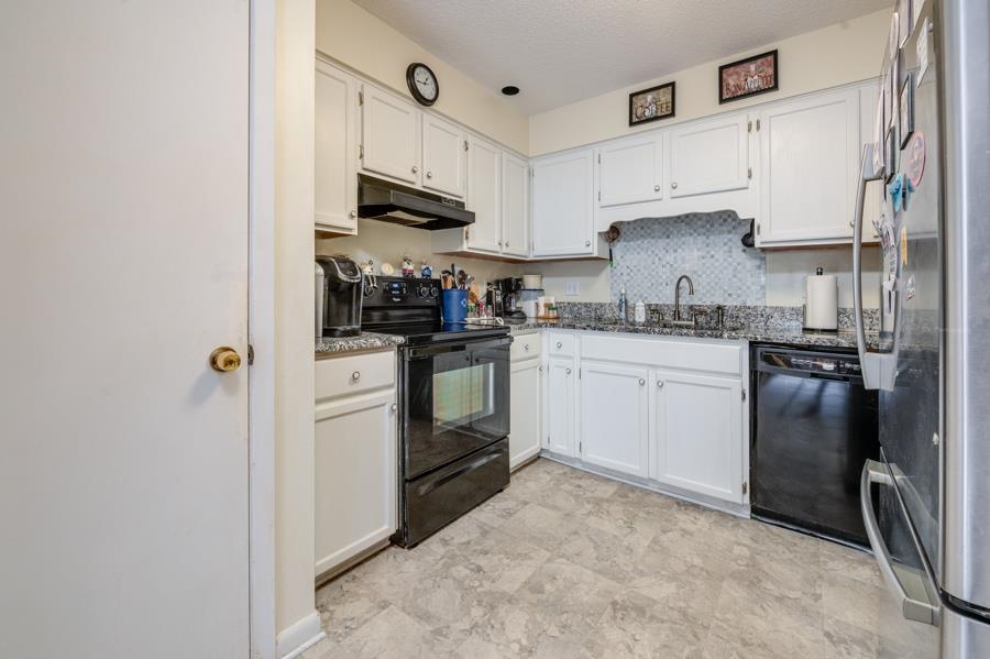504 Lakeview Drive Bay Minette, AL 36507 - Photo 9 of 19