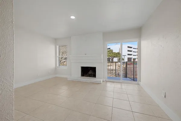 $1,650 | 8095 Meadow Road, Unit 236, Dallas, TX 75231