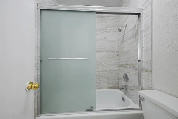 $1,650 | 8095 Meadow Road, Unit 236, Dallas, TX 75231