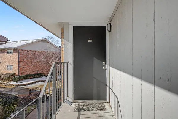 $1,650 | 8095 Meadow Road, Unit 236, Dallas, TX 75231