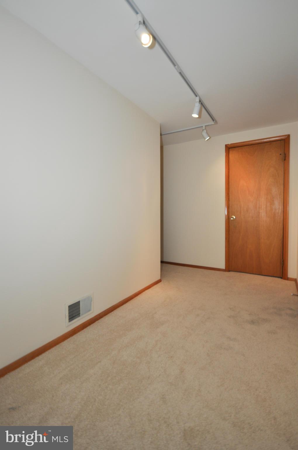 5537 Emory Road Upperco, MD 21155 - Photo 13 of 30 Interior (General)