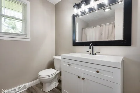 $219,900 | 1974 Highway 28, Alexandria, IN 46001