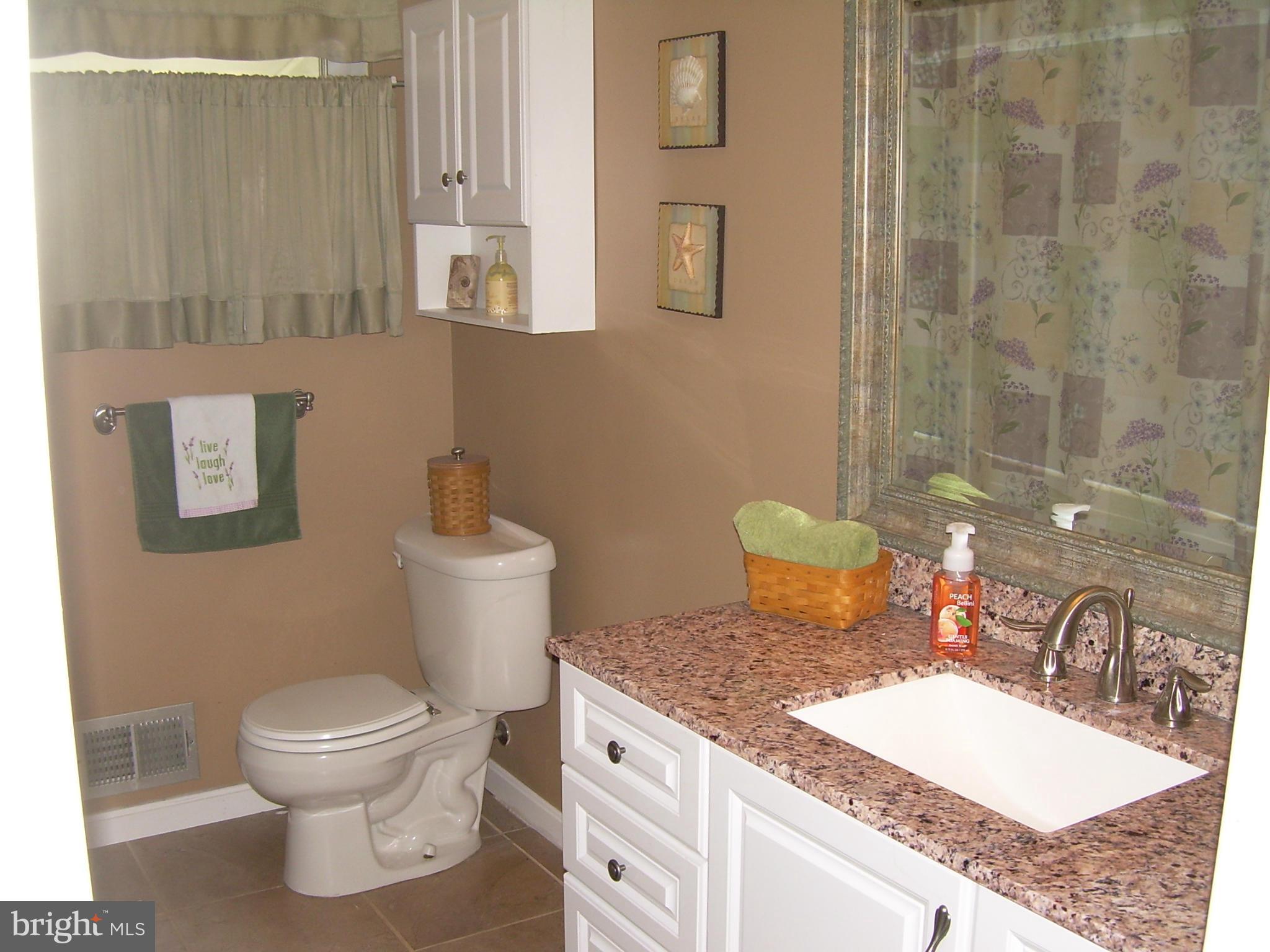 9604 Dundawan Road Baltimore, MD 21236 - Photo 15 of 15 Bath
