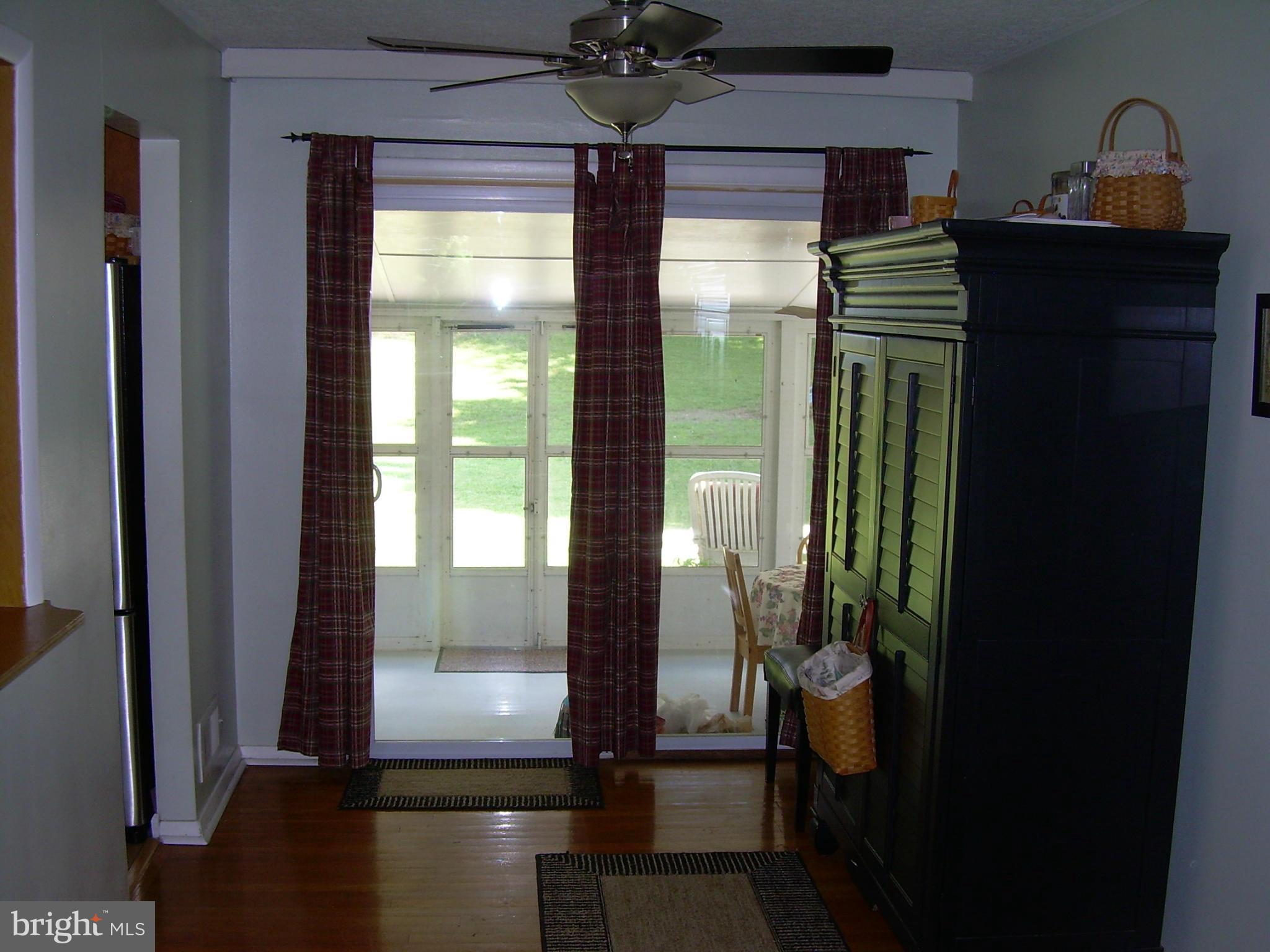 9604 Dundawan Road Baltimore, MD 21236 - Photo 9 of 15 Dining Room