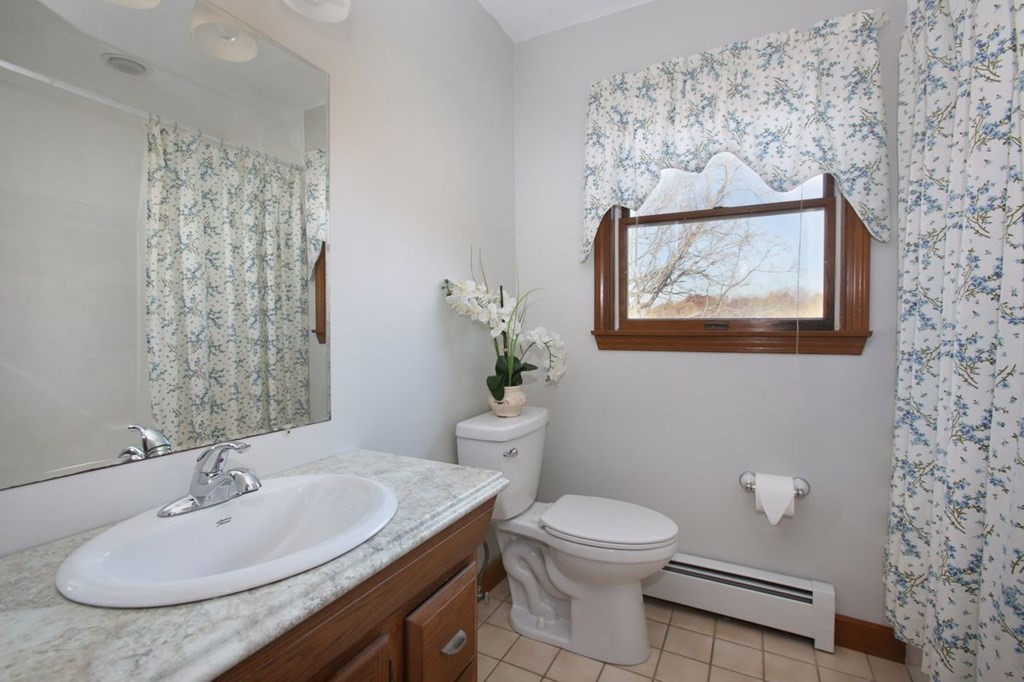 32 Diane Road Peabody, MA 01960 - Photo 12 of 21 Gallery Image 12