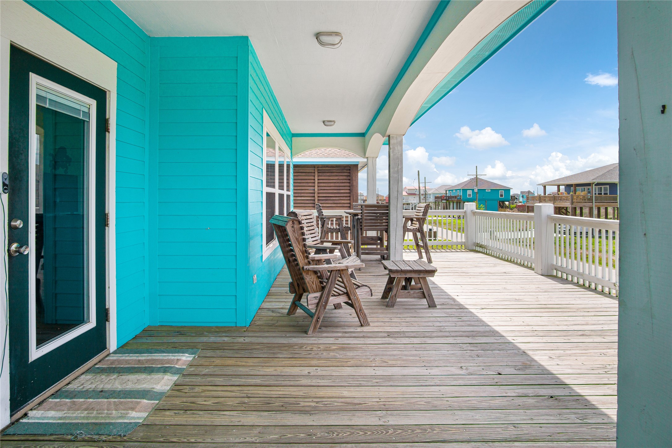 988 Gulf Road Crystal Beach, TX 77650 - Photo 3 of 36