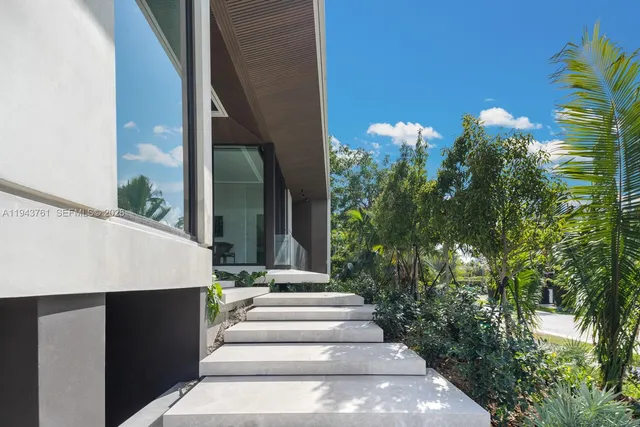 $45,000,000 | 217 East Rivo Alto Drive, Miami Beach, FL 33139