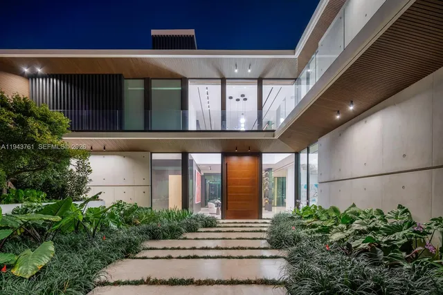 $45,000,000 | 217 East Rivo Alto Drive, Miami Beach, FL 33139