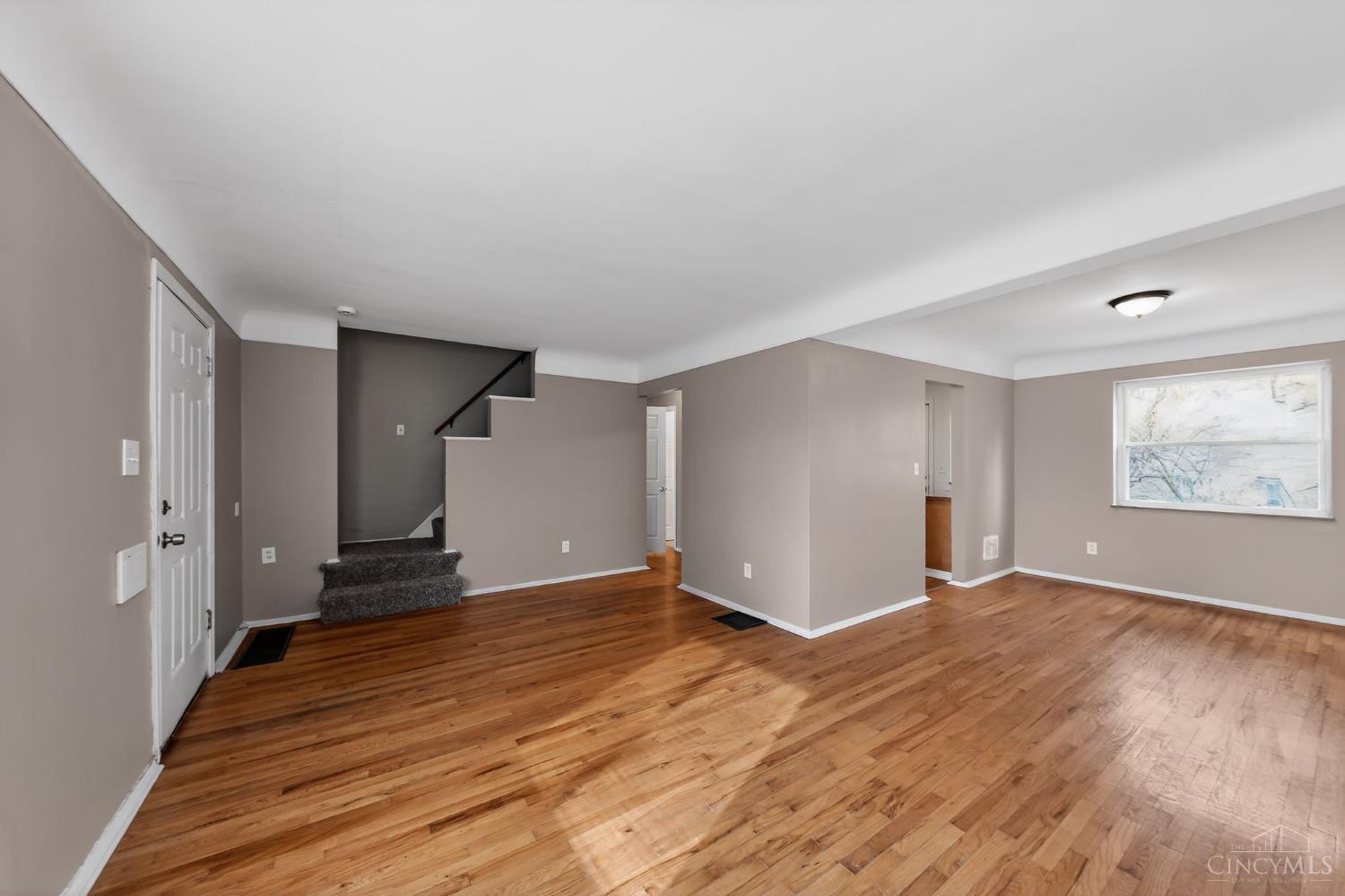 5018 Rapid Run Road Cincinnati, OH 45238 - Photo 8 of 30 Gallery Image 8