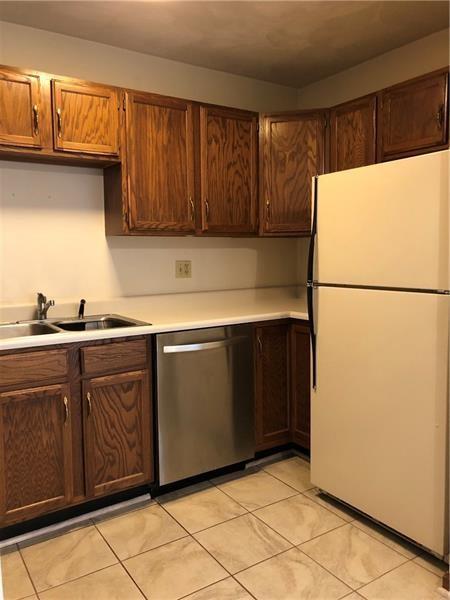834 Mt Pleasant Road Greensburg, PA 15601 - Photo 5 of 10 Kitchen