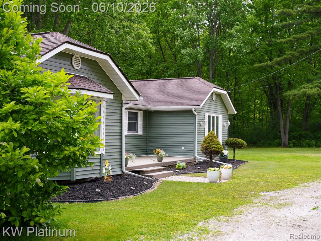 5324 Ravenswood Road Smiths Creek, MI 48074 - Photo 28 of 54