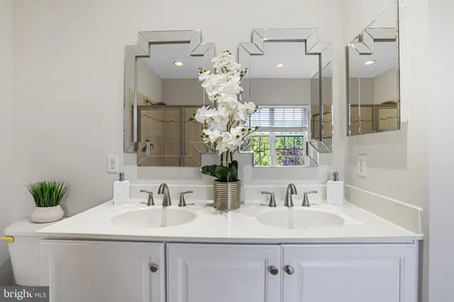 $660,000 | 9775 Northern Lakes Lane, Laurel, MD 20723