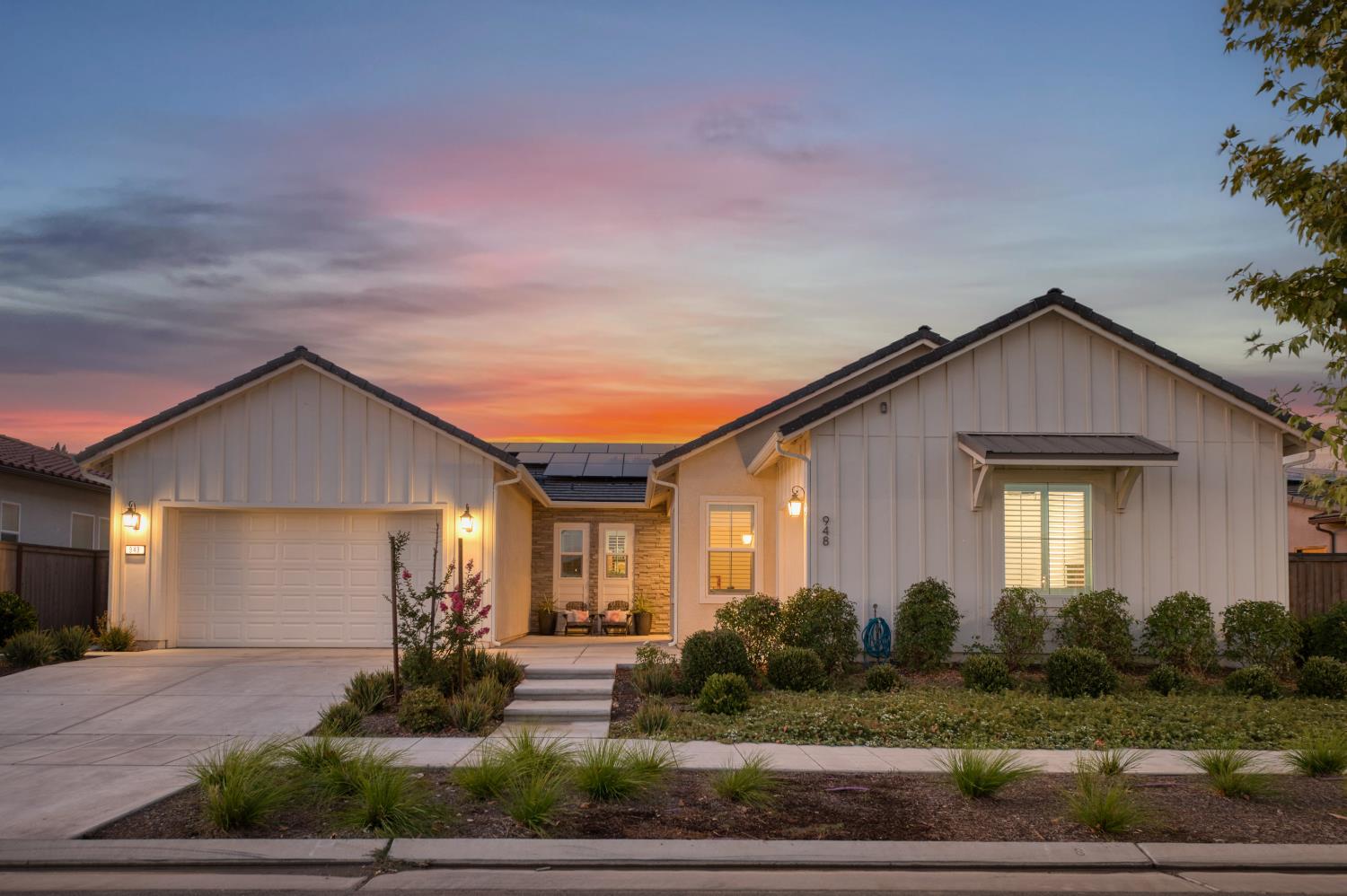 948 Beaver Pond Loop Madera, CA 93636 - Photo 1 of 98