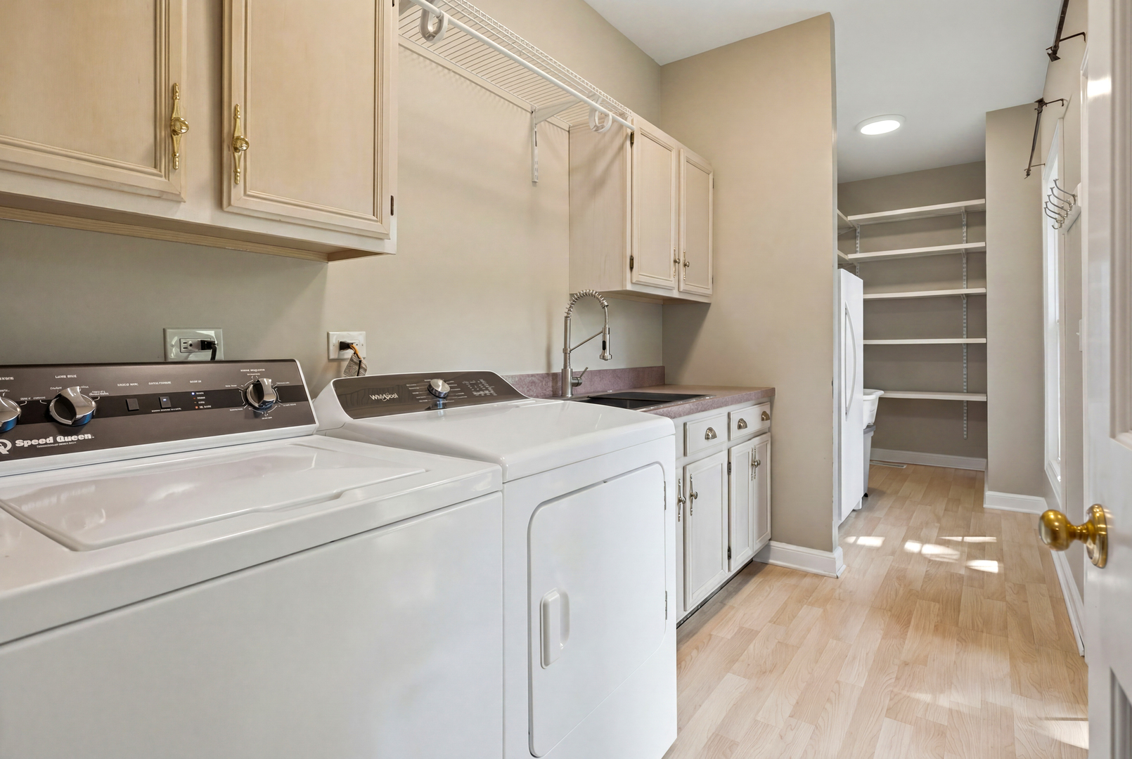 233 Valley Road Cary, IL 60013 - Photo 27 of 38