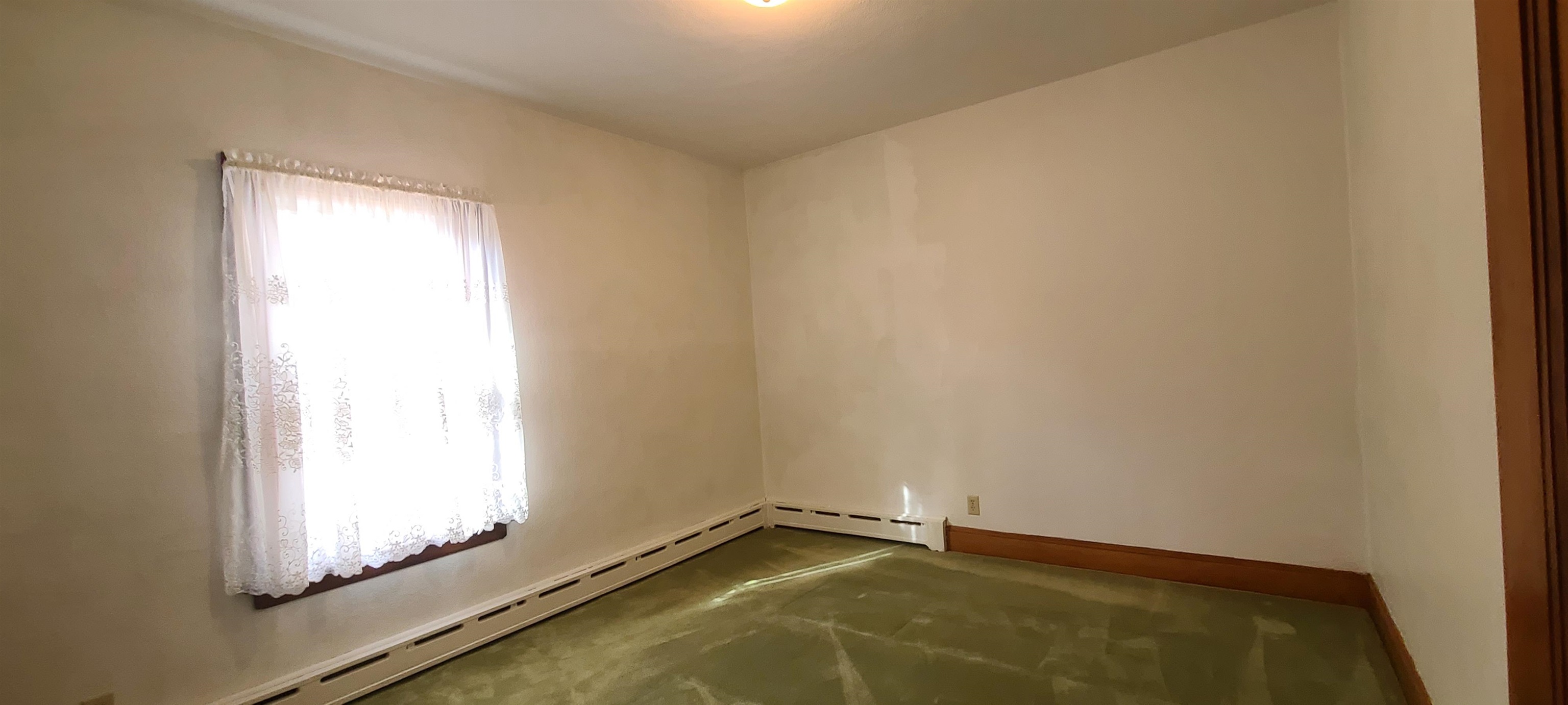 302 Sunset Lane Mount Morris, IL 61054 - Photo 19 of 47 a view of an empty room and window