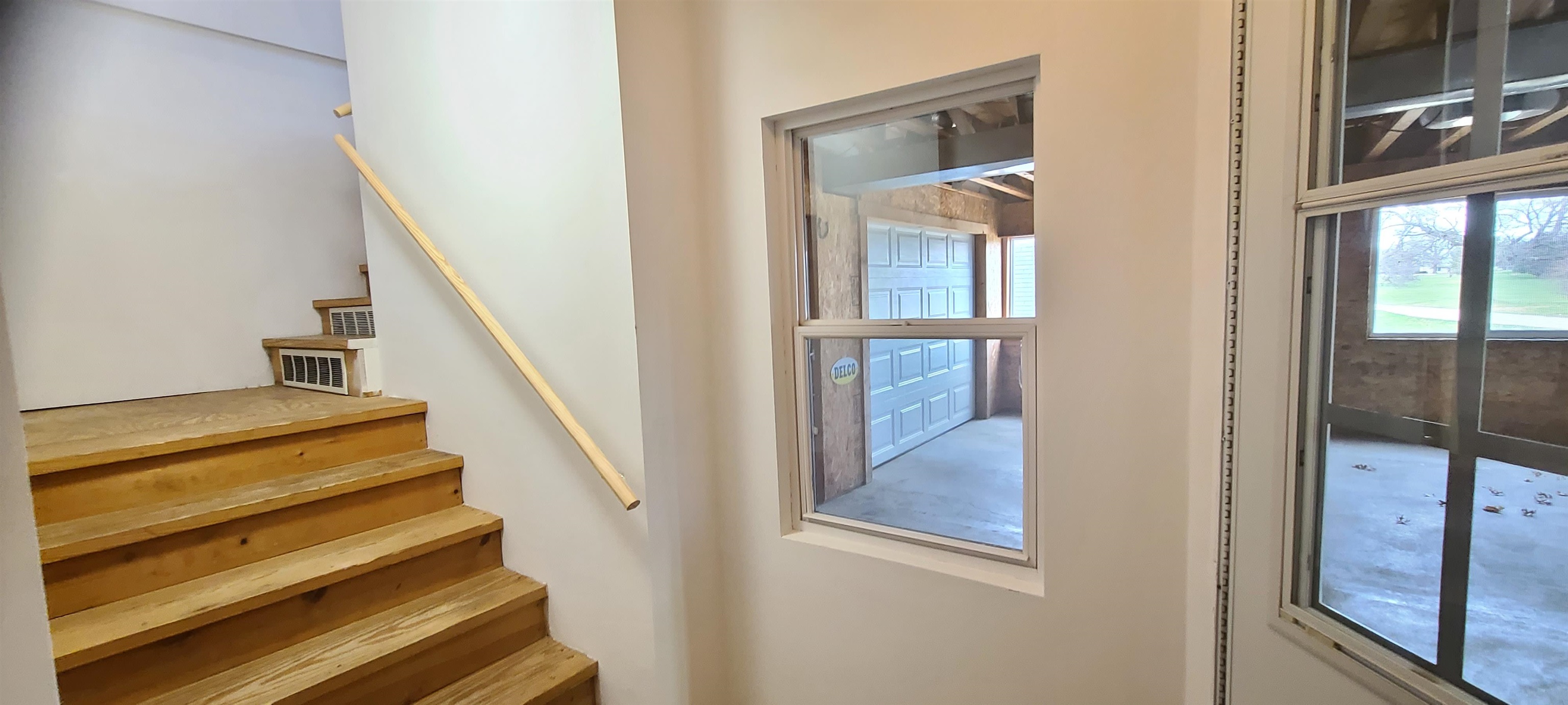 302 Sunset Lane Mount Morris, IL 61054 - Photo 28 of 47 a view of entryway