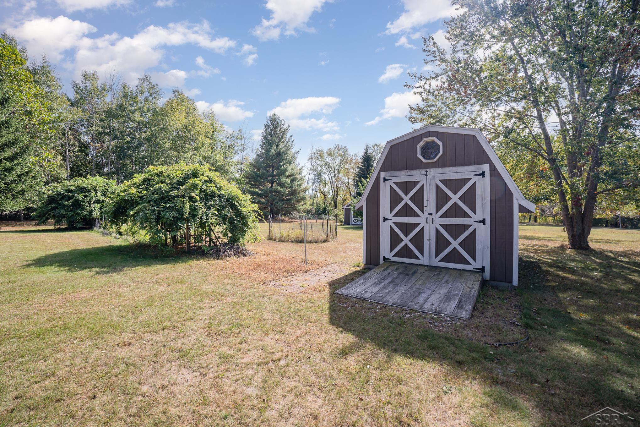 2084 East Coggins Road Pinconning, MI 48650 - Photo 29 of 45 Gallery Image 29